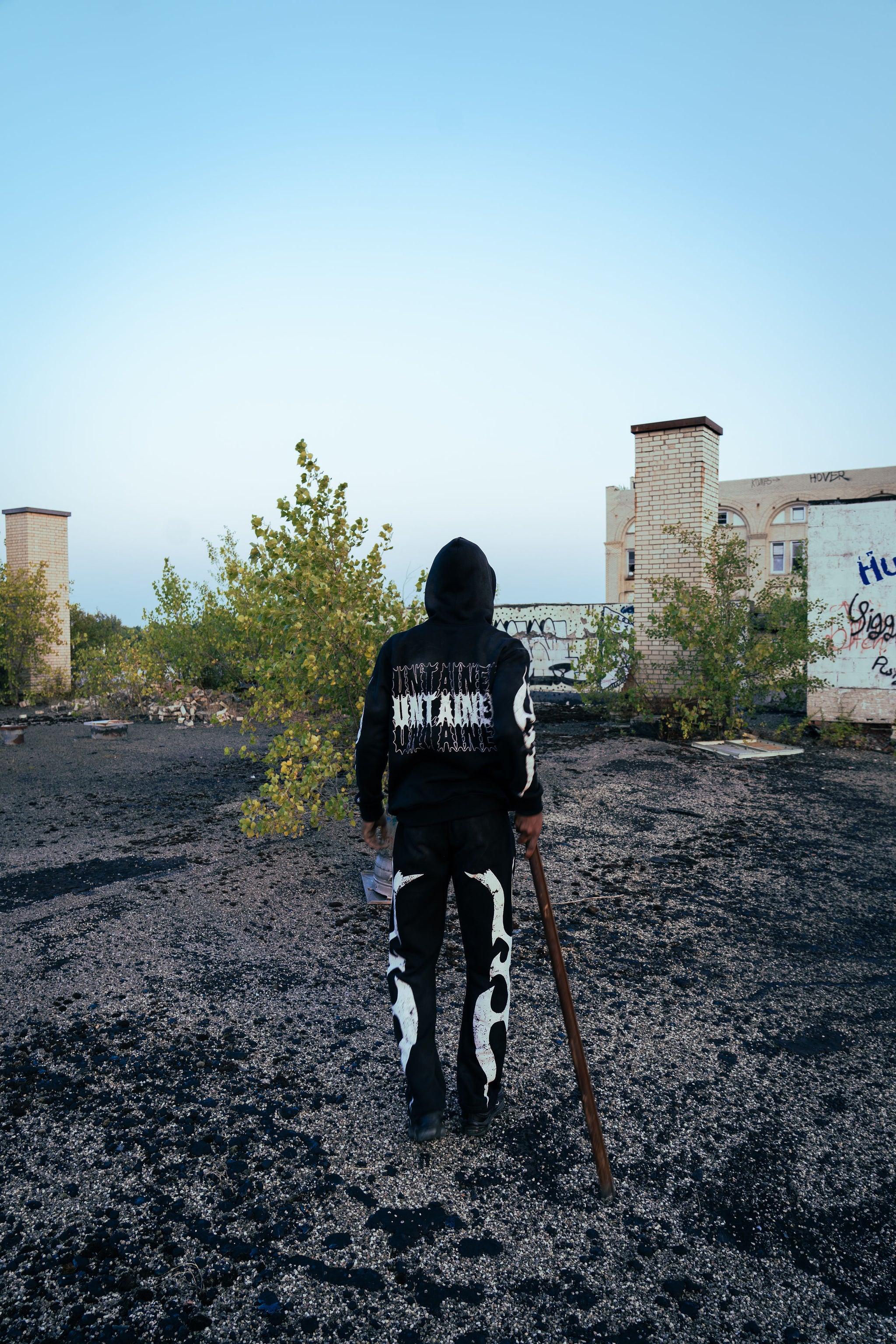UNTAINED BLACK SWEATPANTS - FLAMME 2